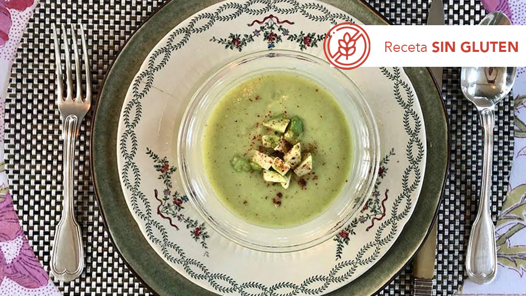 Receta de gazpacho de calabacin y aguacate