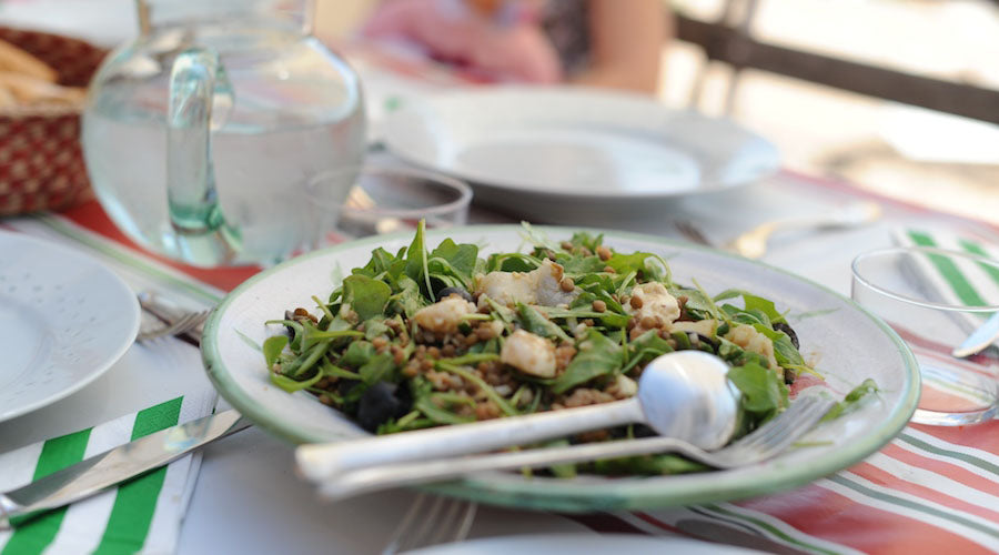Ensalada de lentejas con bacalao ahumado