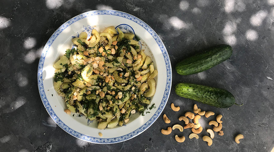 Ensalada de Pepino con vinagreta de soja y anacardos