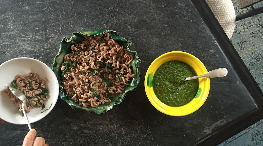 Pesto de espinacas y kale, receta