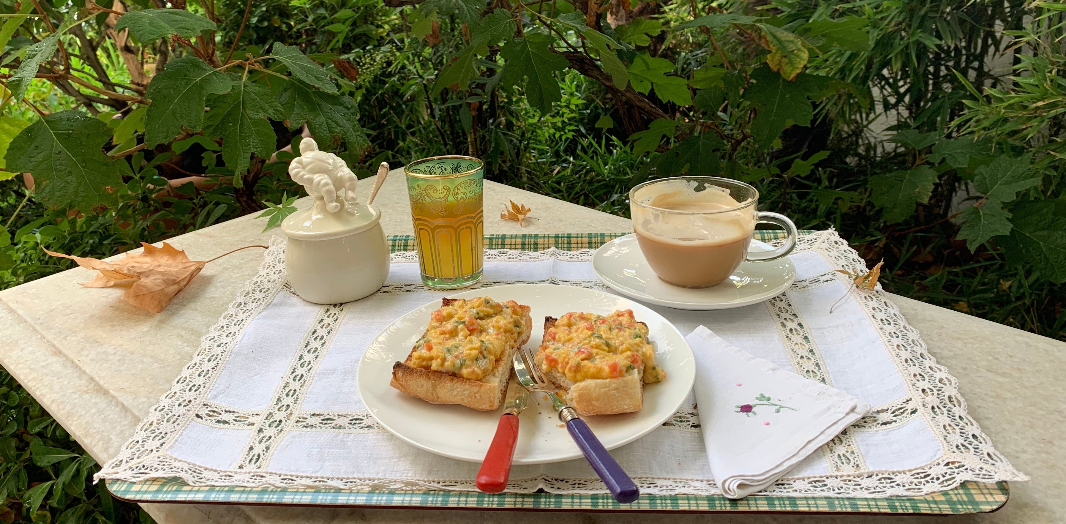 Tosta de Huevos Pericos