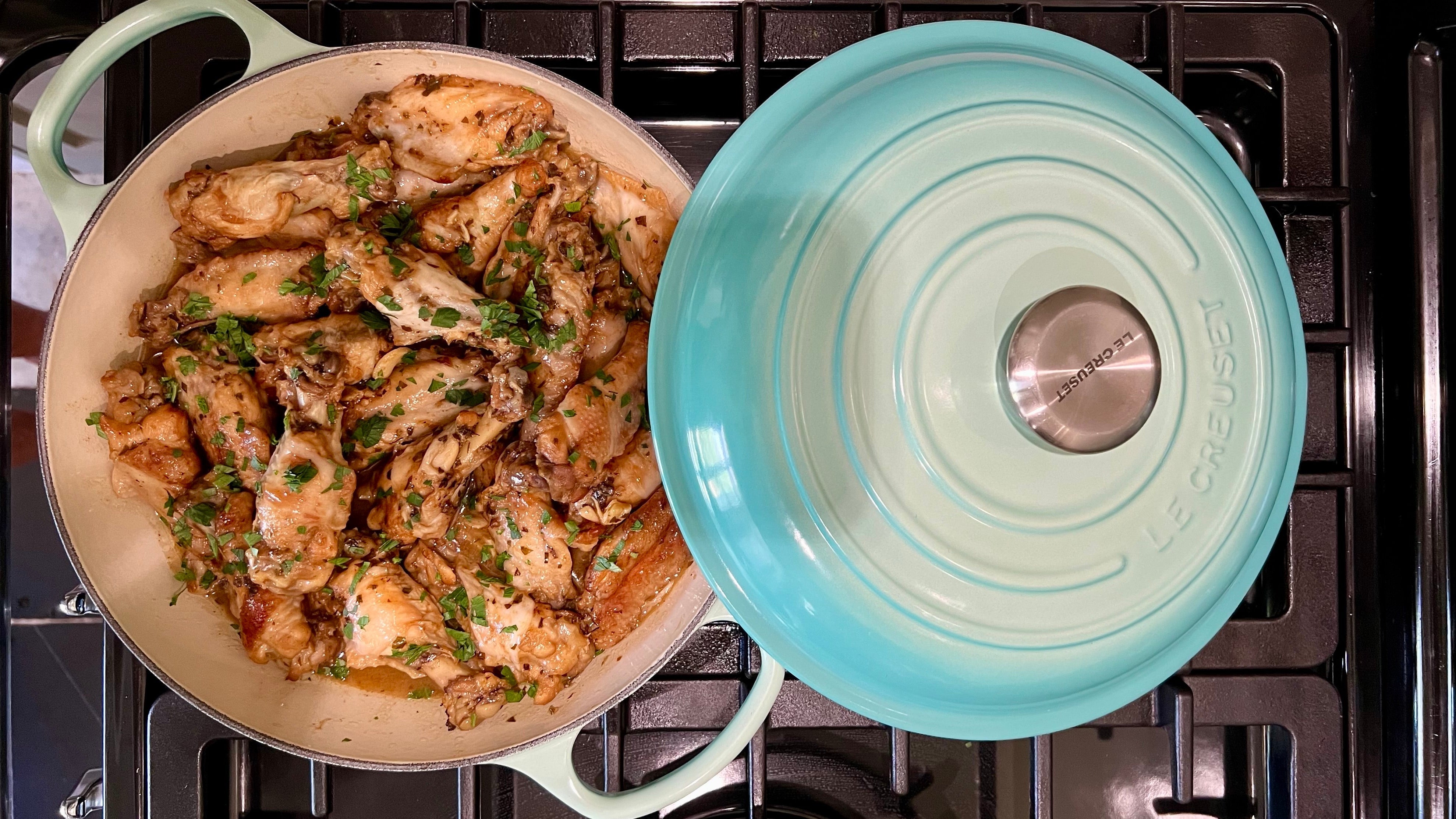 Alitas de Pollo en Salsa de Perejil