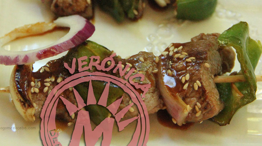 Brochetas de ternera con salsa agridulce