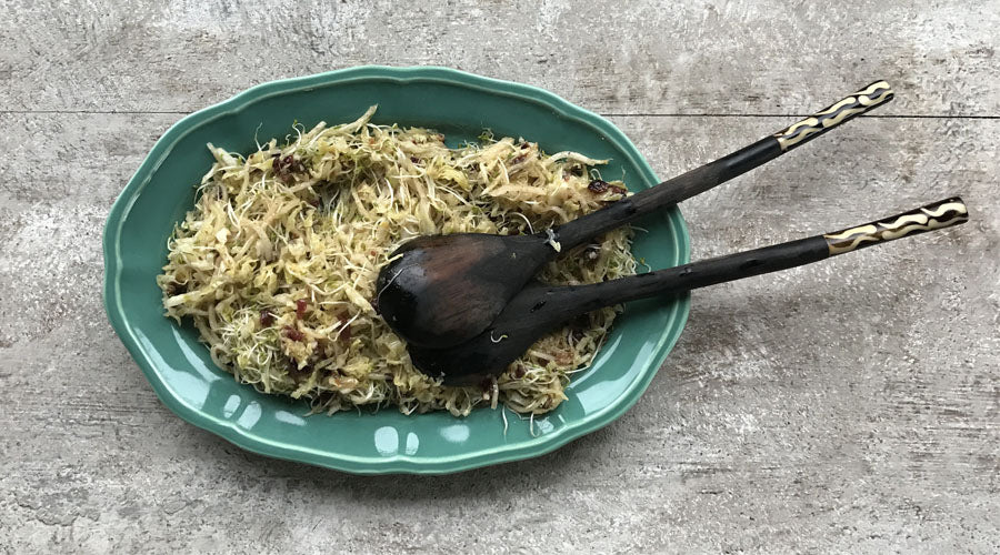 Ensalada de invierno de colirrábano y col